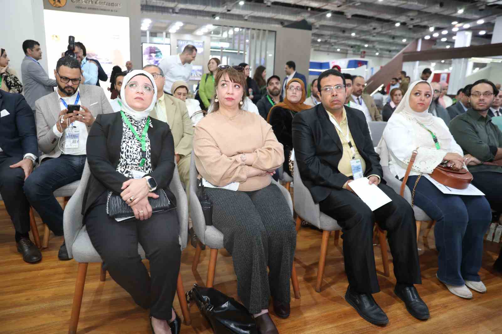 شراكات مجتمعية تعزز خدمات المياه والصرف الصحي خلال جلسة موسعة بجناح الشركة القابضة في IWWI 2025