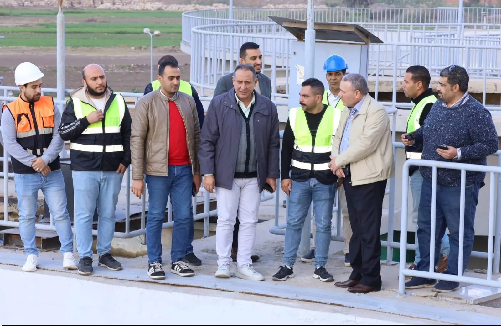 نائب رئيس القابضة للمياه يتفقد أداء شركة مياه الغربية