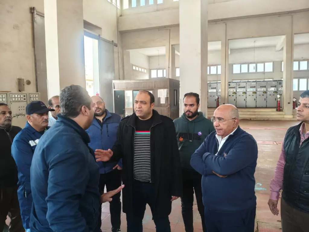رئيس مياه الجيزة يتفقد مواقع العمل ويتابع رفع كفاءة محطة منشأة البكاري
