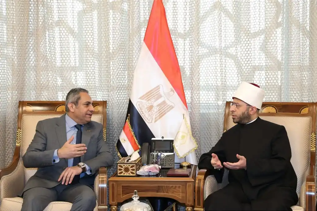 وزير الأوقاف يبحث مع رئيس 