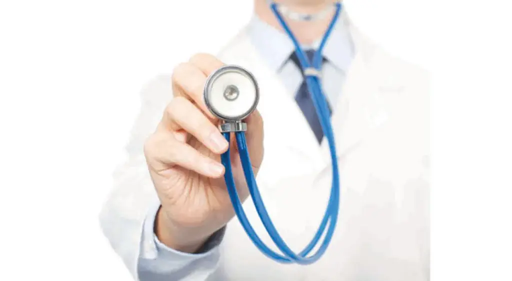  فتح باب التسجيل بالمرحلة الثانية من برنامج «بداية طبيب» لتأهيل 15 ألف طبيب حديث التخرج