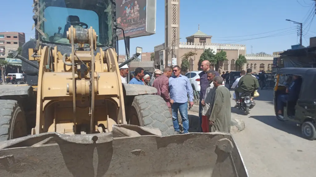 تحرك ميداني لرئيس مركز القوصية لرفع كفاءة منظومة النظافة