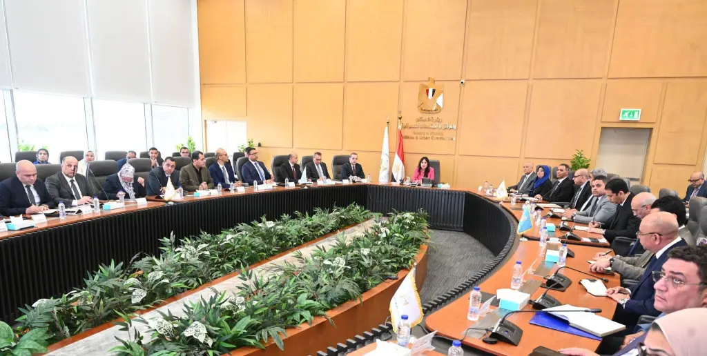 وزيرة الإسكان تصدر حزمة توجيهات عاجلة لتحسين الخدمات بالمدن الجديدة