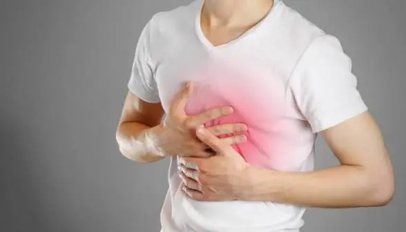الحموضة وارتجاع المريء.. أطعمة يجب تجنبها ونصائح فعالة لتخفيف الأعراض