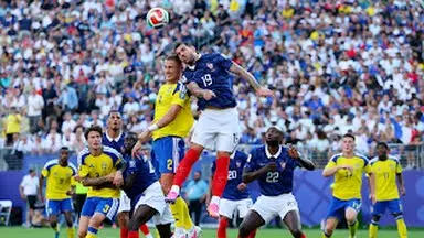 فوز كاسح لفرنسا أمام السويد وتتأهل للدور الـ16 بالمونديال