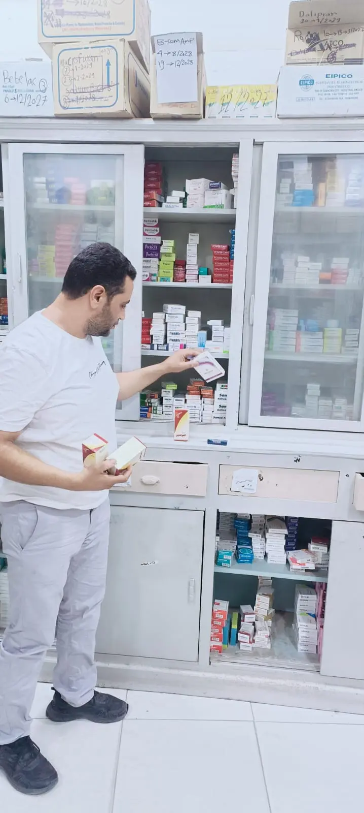  ضبط 135 مستحضرًا دوائيًا مجهول المصدر وأدوية محظور تداولها خلال حملة رقابية بالقوصية