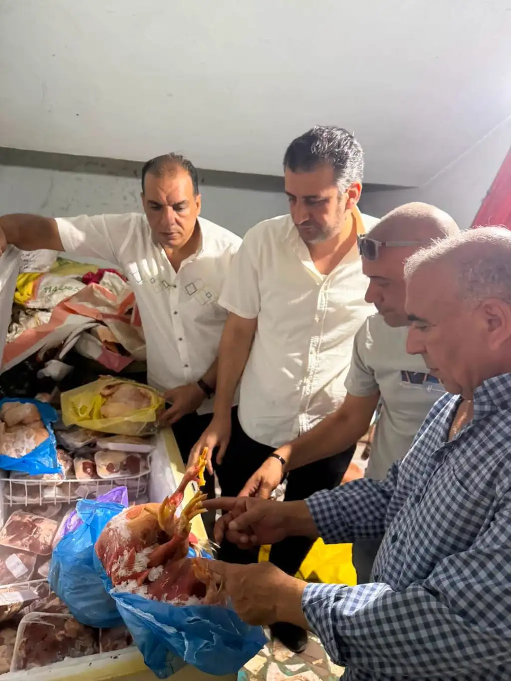 ضبط 6.5 أطنان من اللحوم وهياكل الدواجن والأغذية الفاسدة بالغربية
