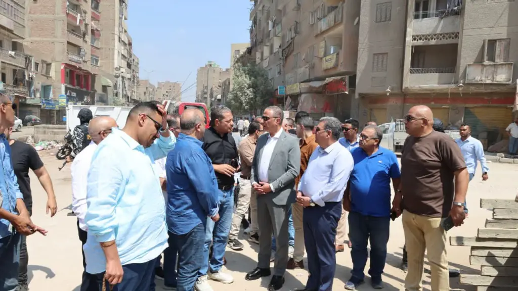 أبرز توجيهات محافظ الجيزة خلال تفقد«7 بلوكات» بإمبابة لبحث إنشاء مدارس جديدة