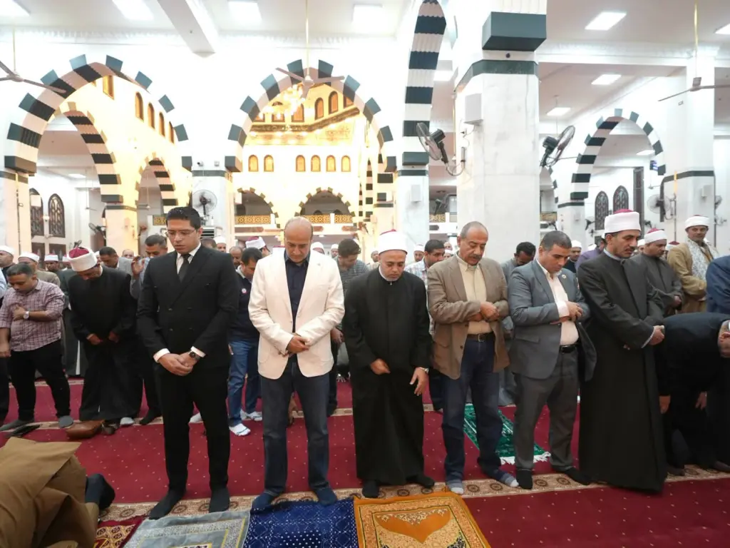 محافظ أسيوط يشهد احتفالية الأوقاف بالمولد النبوي الشريف بمسجد البقلي