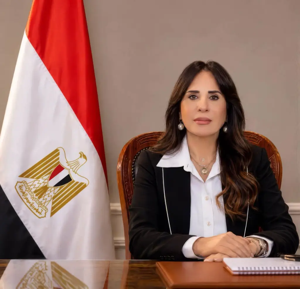 وزيرة الإسكان تتابع الموقف التنفيذي لمشروعات السكنية والخدمية بمدينة حدائق العاصمة