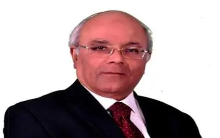 الفيومي: جذب الاستثمار الأجنبي يجب أن يقاس بقدرته على خلق قيمة مضافة وزيادة الإنتاج